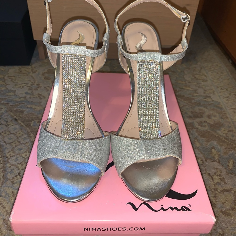 Nina silver heels size 9.5